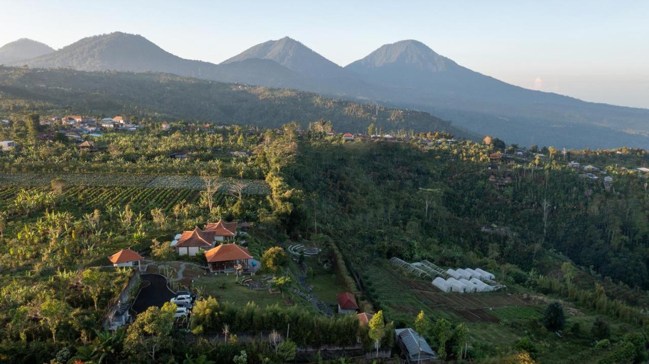 Munduk Tentrem Resort Exterior photo